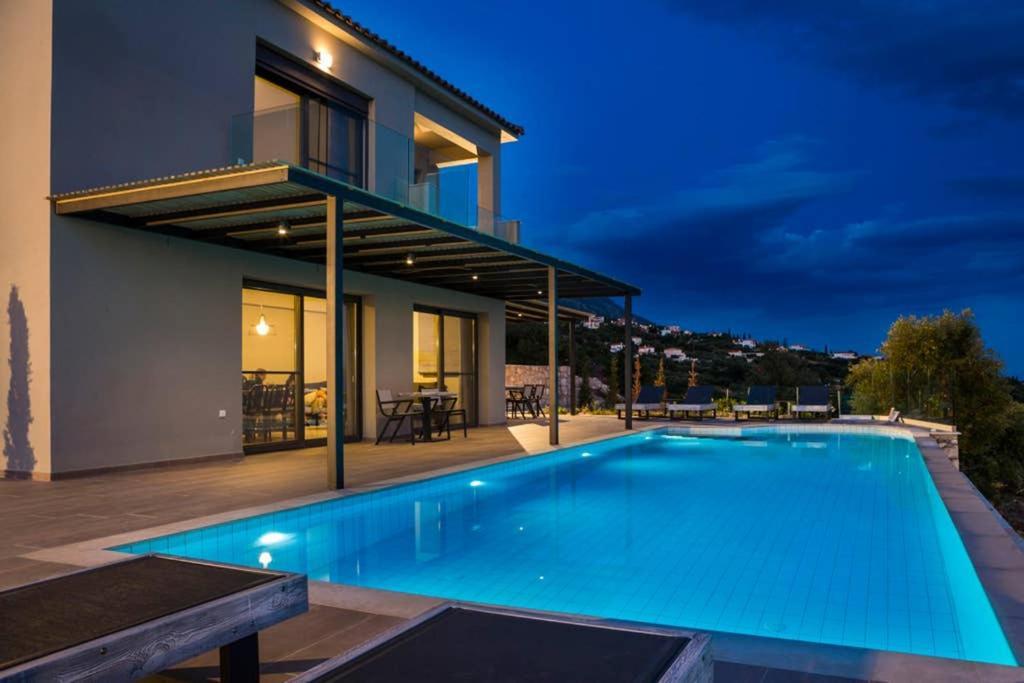New Villa Blue With Private Pool At Trapezaki Livathos  Exteriör bild